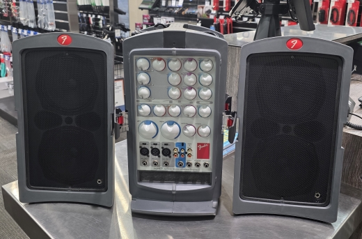 Fender Passport P-150 Portable PA System